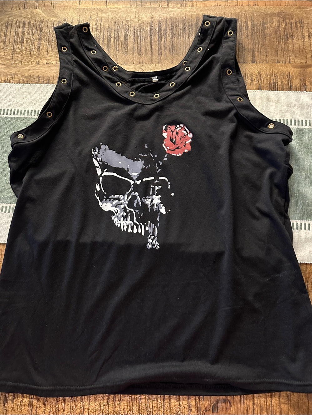 Black Stud-Detail Skull Graphic Tank Top - Unbranded